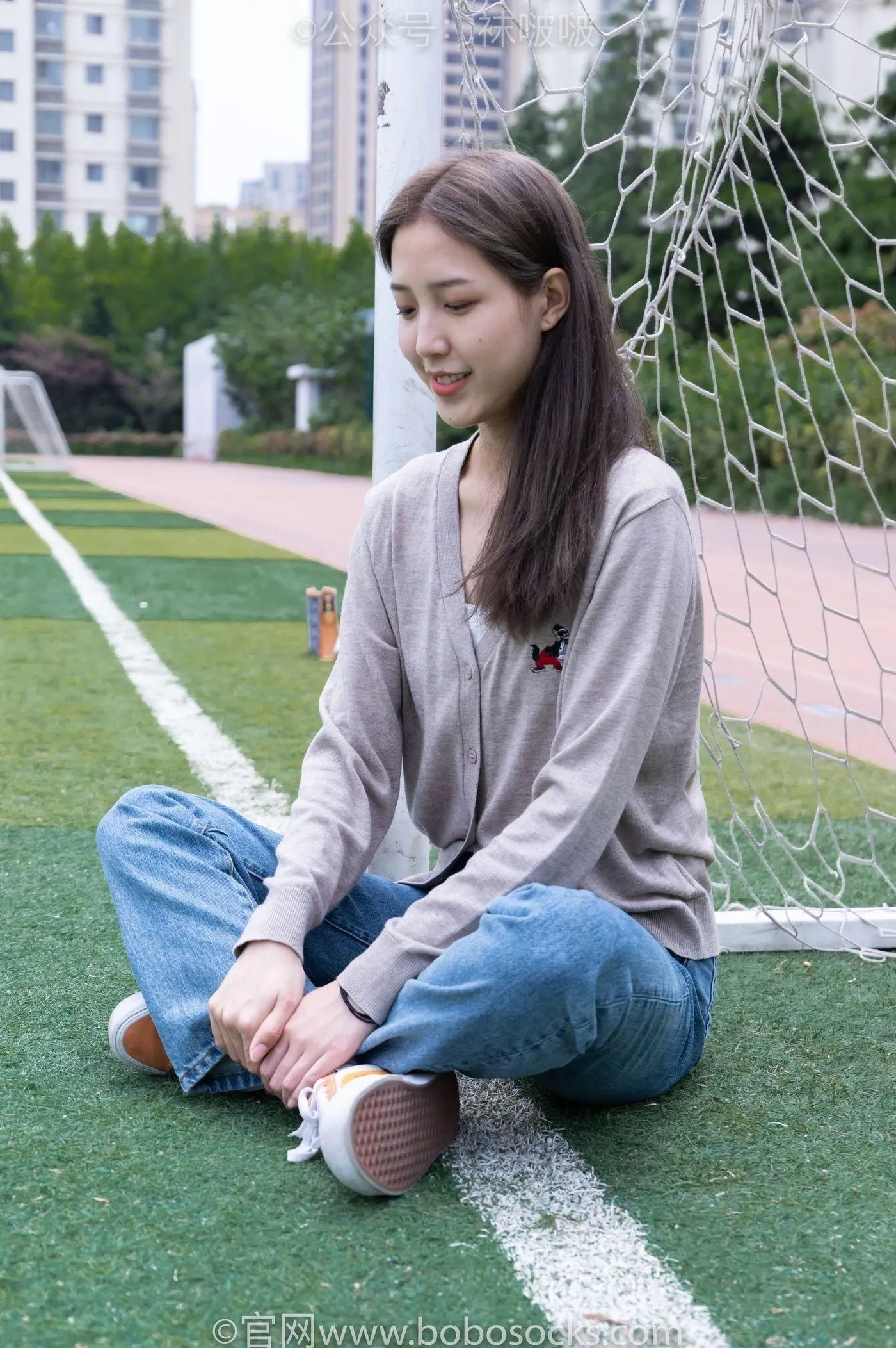 [BoBoSocks袜啵啵]NO.004 泡芙-vans帆布鞋、白棉袜、裸足 [127P]插图1
